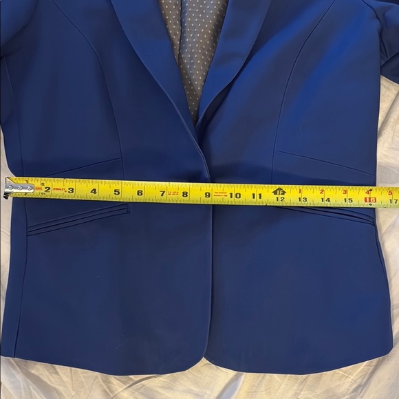 RW&CO. Elegant Blue Women's Blazer with stretch lining. Size 10. - Picture 13 of 13